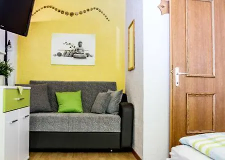 Haus Stadler Apartamento *